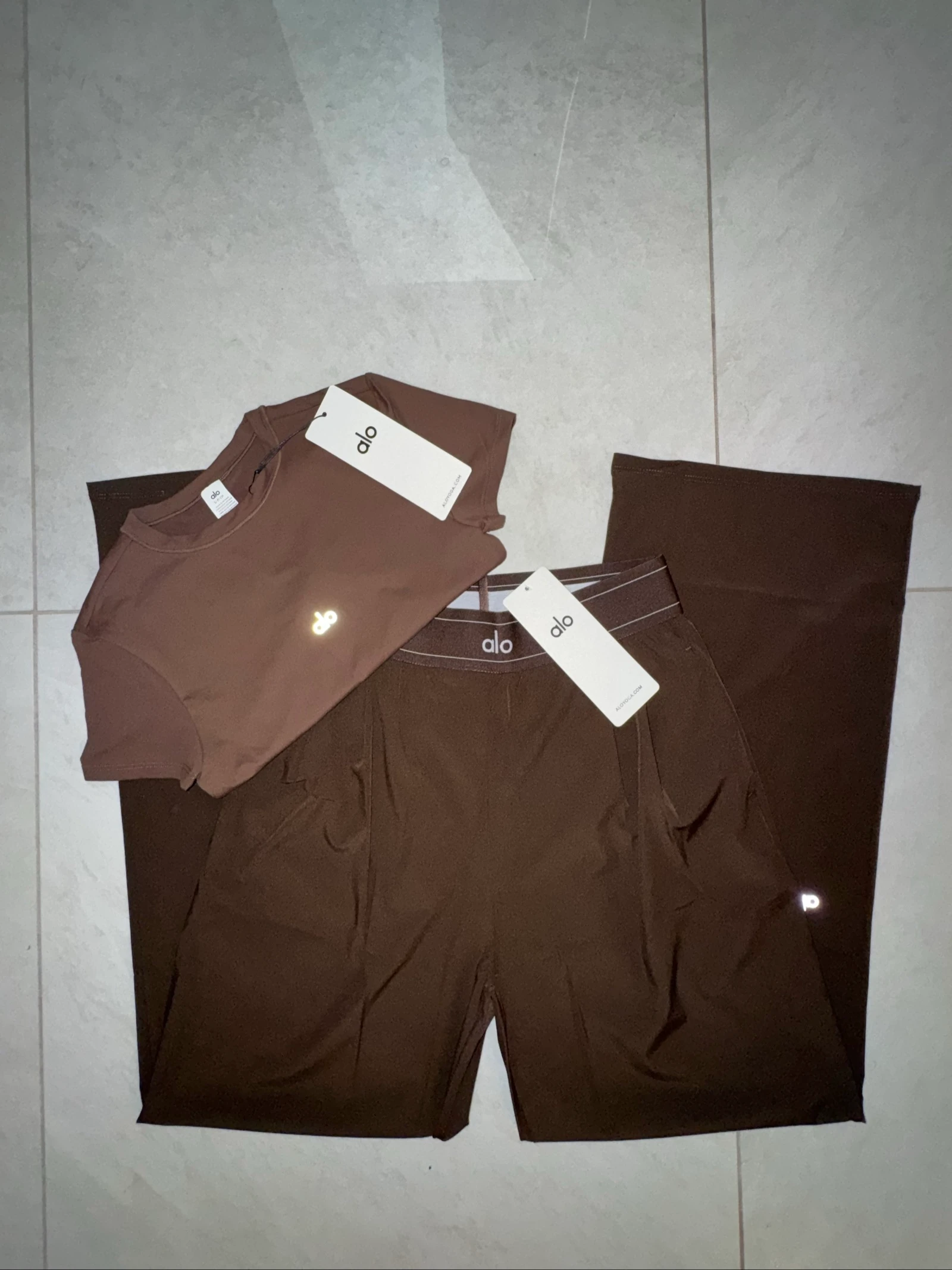 Ensemble ALO Yoga – Taille M – Neuf avec étiquette  – photo 4